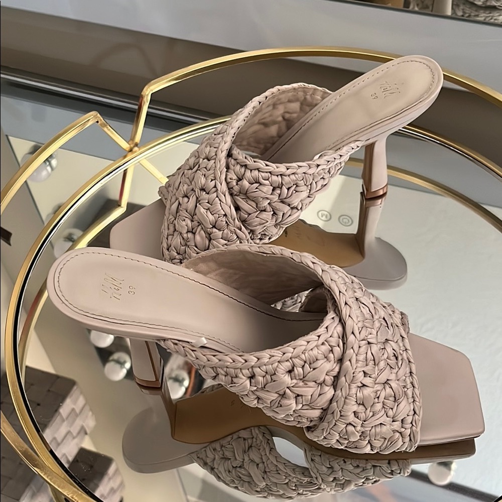 Elegant H&M Beige Woven Heeled Sandals